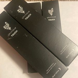 Younique Touch Spray Foundation In the shades: Tulle, Velour, Linen, and Khaki